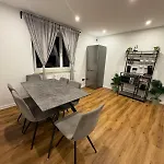 Daire Vacation With Natural Swimming Pool And Garden For Up To 12 Guests Odelzhausen