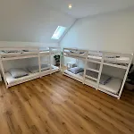 Vacation With Natural Swimming Pool And Garden For Up To 12 Guests Daire