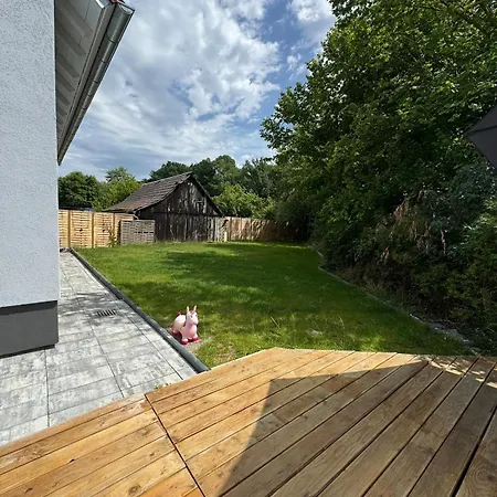 Apartmán Vacation With Natural Swimming Pool And Garden For Up To 12 Guests Odelzhausen