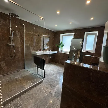 Vacation With Natural Swimming Pool And Garden For Up To 12 Guests Apartman *