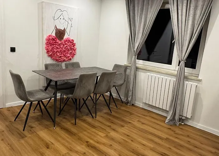 Apartament Vacation With Natural Swimming Pool And Garden For Up To 12 Guests Odelzhausen